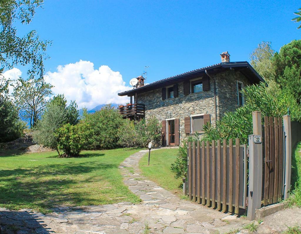 Villa Erica Con Piscina Privata Sul Lago Di Como Colico Εξωτερικό φωτογραφία