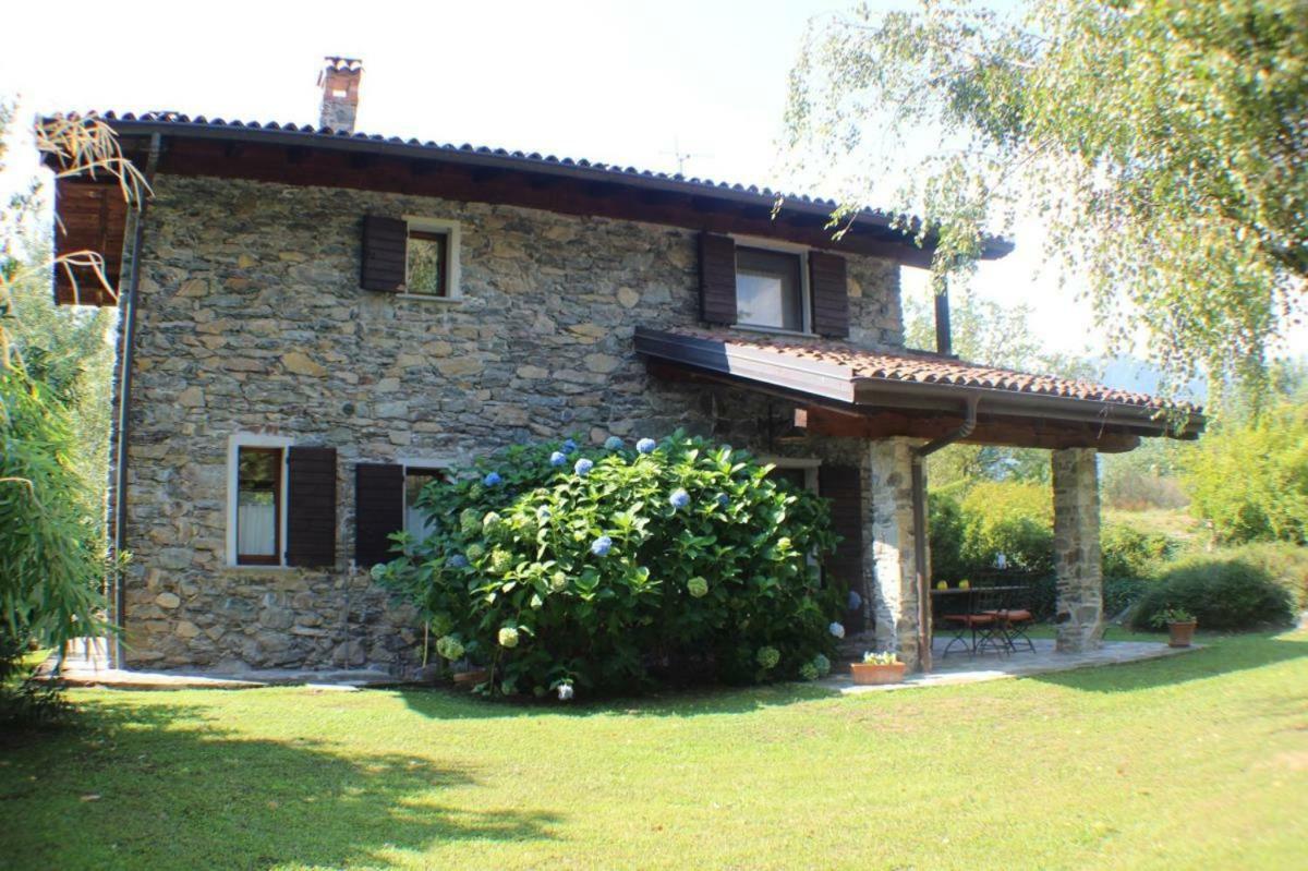 Villa Erica Con Piscina Privata Sul Lago Di Como Colico Εξωτερικό φωτογραφία